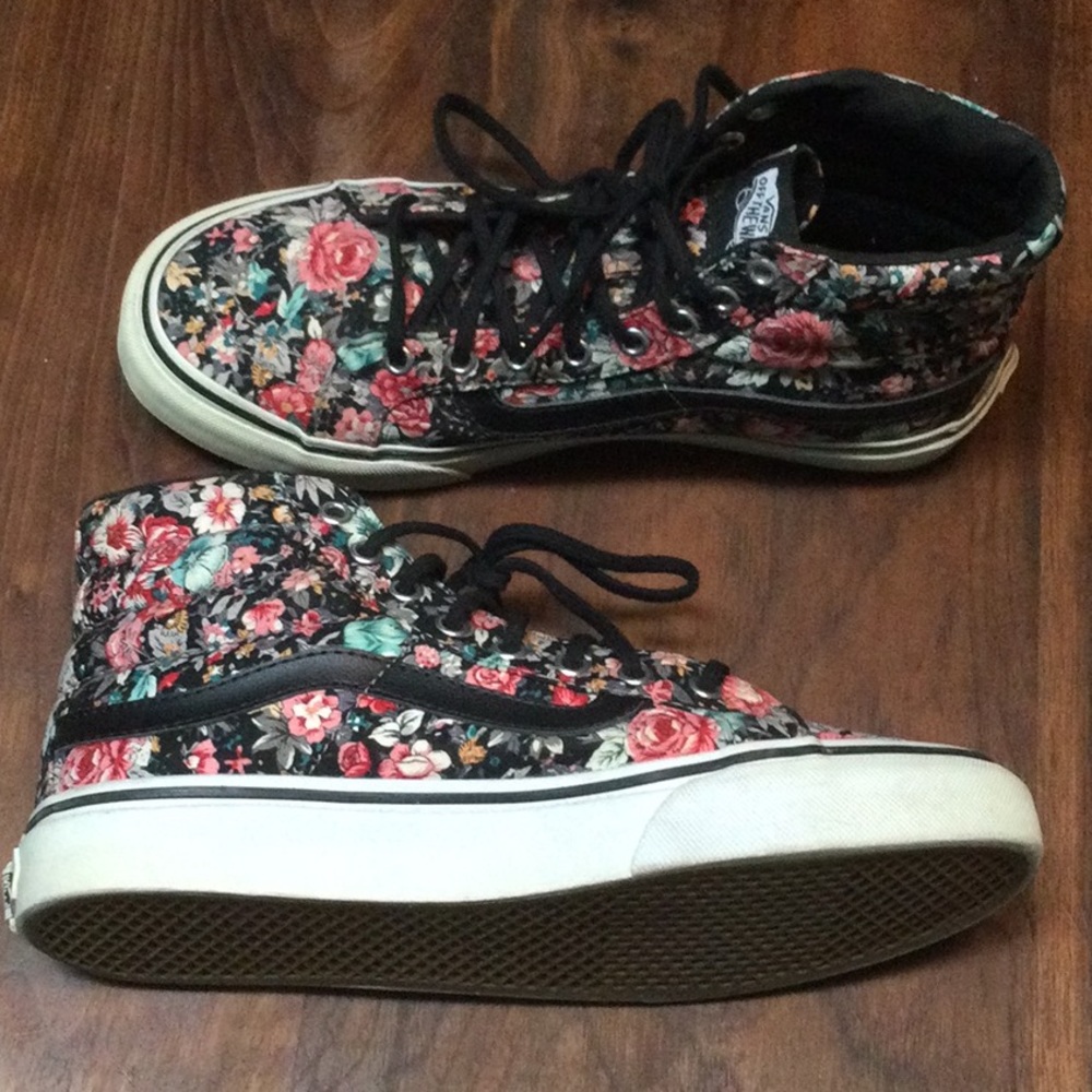 Like New Vans Floral High Top Sneakers Unisex